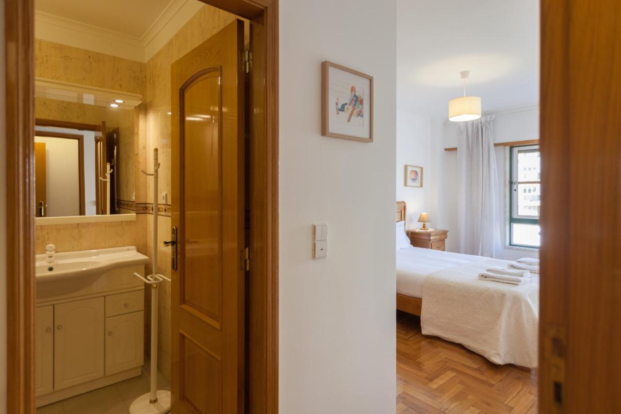 Flh Parede Family Flat With Balcony Esterno foto
